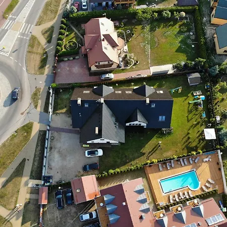 Spoko Slonia W Rewalu 公寓