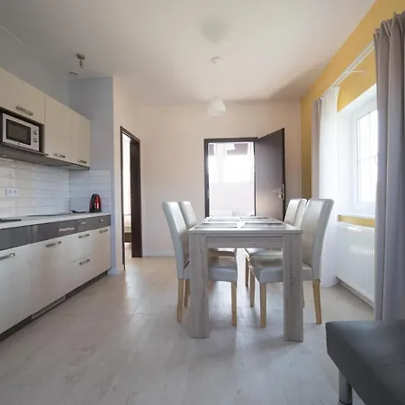 公寓 Spoko Slonia W Rewalu 里沃